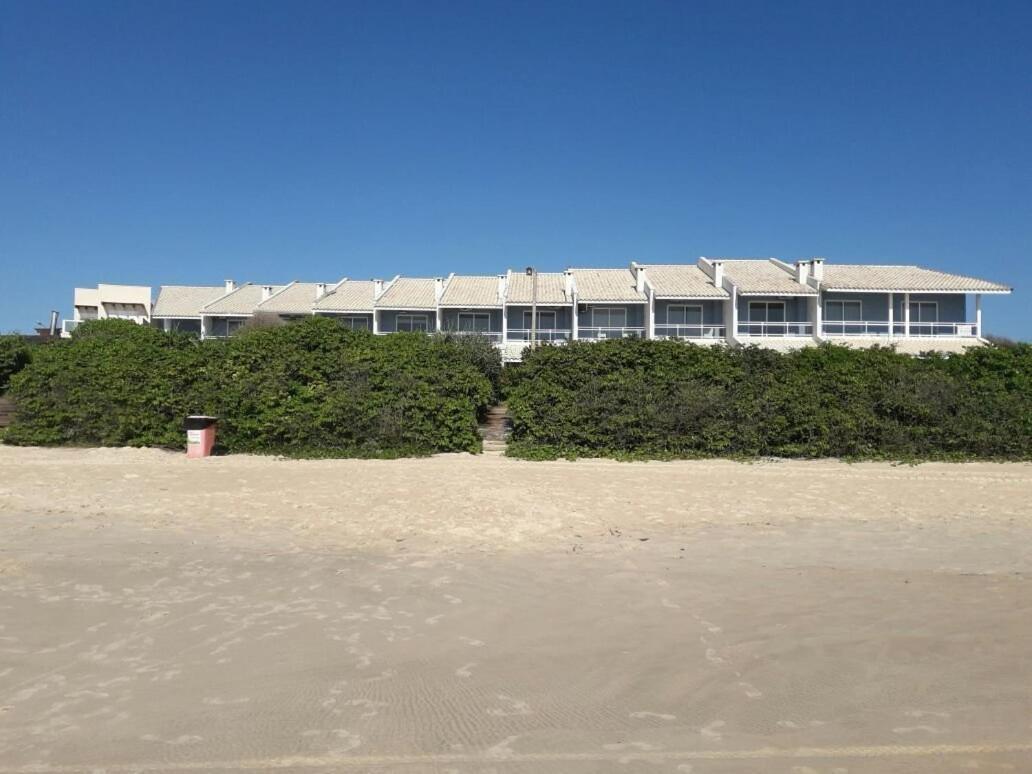 בומבינאס Sobrado Frente Ao Mar Mariscal Para 6 E 8 Pessoas מראה חיצוני תמונה